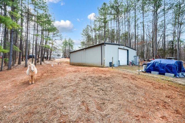 3105 Horseshoe Road, Appomattox, VA 24522