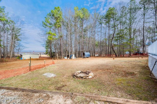 3105 Horseshoe Road, Appomattox, VA 24522