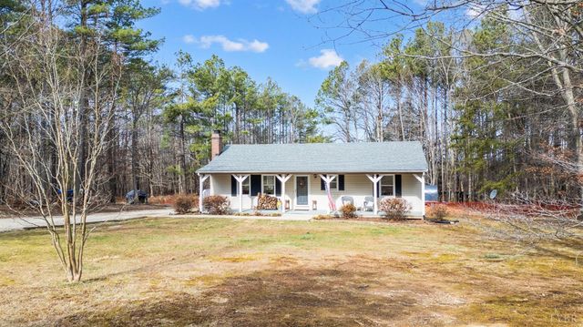 3105 Horseshoe Road, Appomattox, VA 24522
