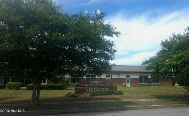 506 S Carey Street, La Grange, NC 28551