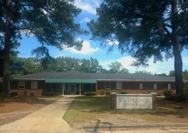 506 S Carey Street, La Grange, NC 28551