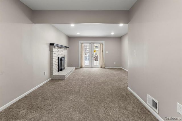 1640 Kingsbury Avenue, Dearborn, MI 48128