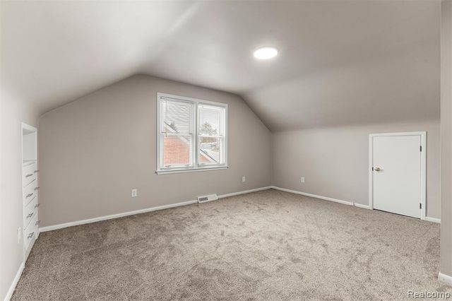 1640 Kingsbury Avenue, Dearborn, MI 48128