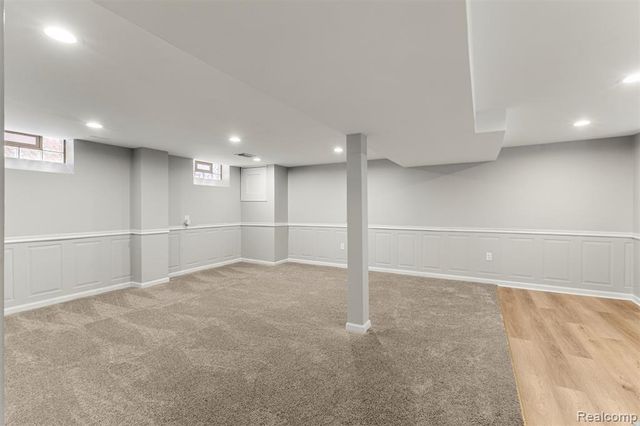 1640 Kingsbury Avenue, Dearborn, MI 48128