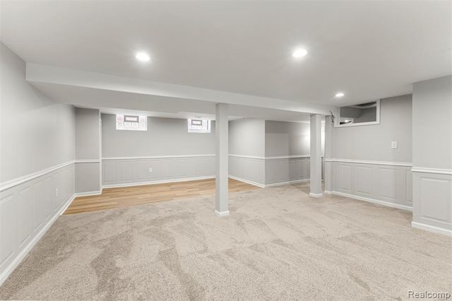 1640 Kingsbury Avenue, Dearborn, MI 48128