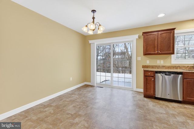 5315 OAK LEAF DR, Mount Joy, PA 17552