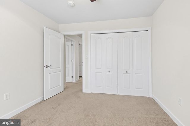 5315 OAK LEAF DR, Mount Joy, PA 17552