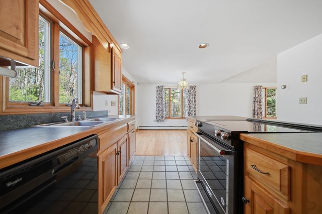 160 Copp Drive, Fremont, NH 03044