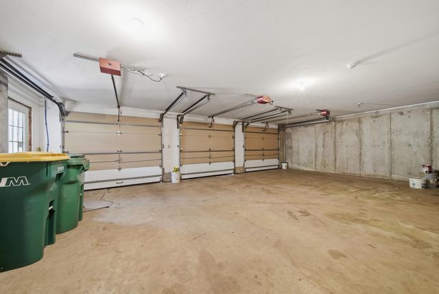 160 Copp Drive, Fremont, NH 03044