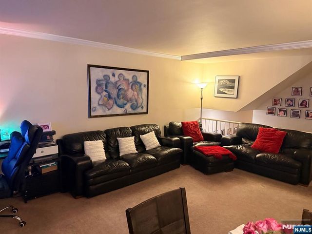 2 Horizon 628, Fort Lee, NJ 07024