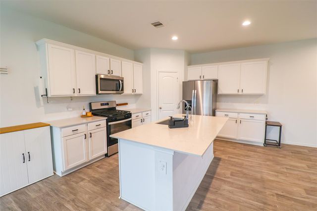 22202 Palladium Drive, Hockley, TX 77447