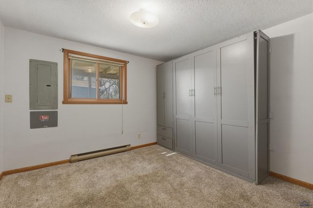 2003 RUSSET LN, Rapid City, SD 57703