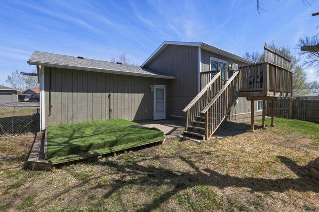 2003 RUSSET LN, Rapid City, SD 57703