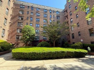 83-25 98th Street Street 6S, Woodhaven, NY 11421