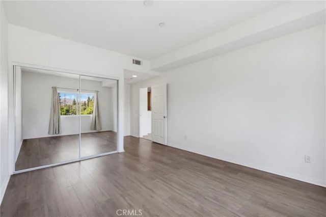 9610 Zelzah Avenue 203, Los Angeles, CA 91325