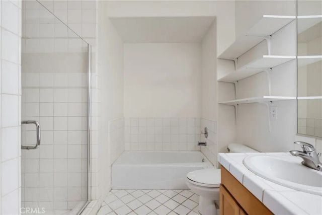 9610 Zelzah Avenue 203, Los Angeles, CA 91325