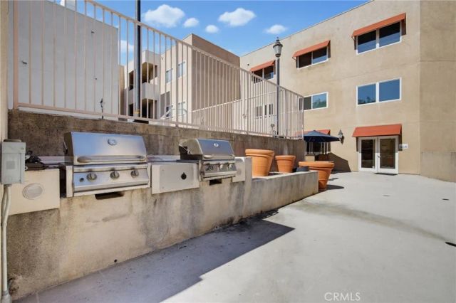 9610 Zelzah Avenue 203, Los Angeles, CA 91325