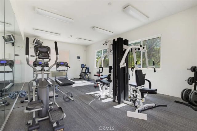 9610 Zelzah Avenue 203, Los Angeles, CA 91325