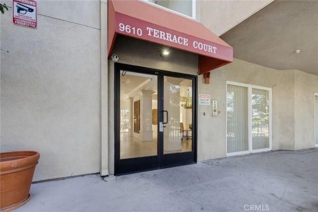 9610 Zelzah Avenue 203, Los Angeles, CA 91325