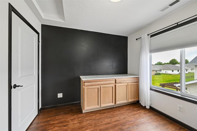 1105 Deer Run Drive NE, Cedar Rapids, IA 52402