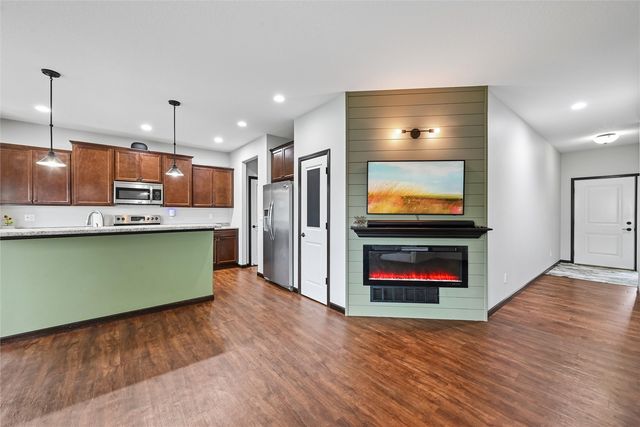 1105 Deer Run Drive NE, Cedar Rapids, IA 52402