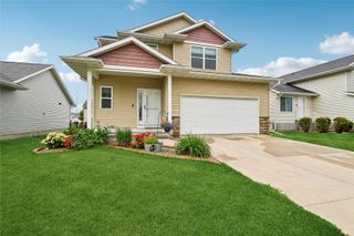 1105 Deer Run Drive NE, Cedar Rapids, IA 52402