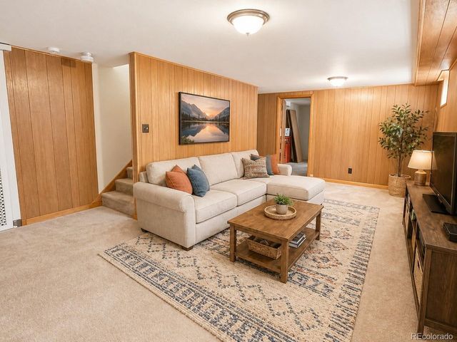 705 W 1st Ave, Broomfield, CO 80020