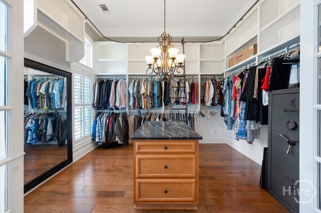 Image 27 of property listing at 2 Misty Marsh Drive, Savannah, GA 31419