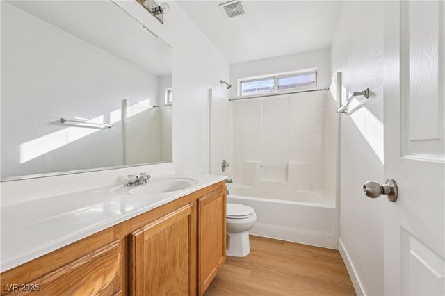 1622 Victor Hugo Lane, Las Vegas, NV 89115