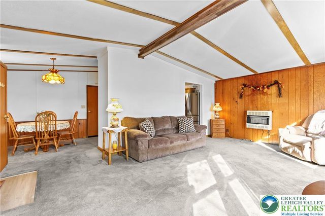 2 Hickory Hills Drive, Moore Twp, PA 18014