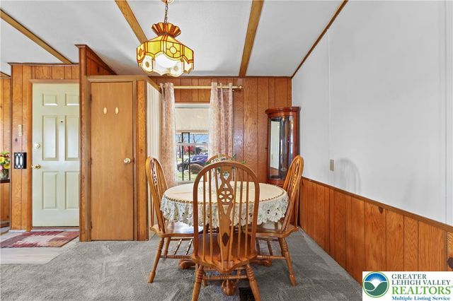 2 Hickory Hills Drive, Moore Twp, PA 18014