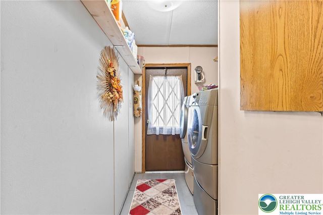 2 Hickory Hills Drive, Moore Twp, PA 18014