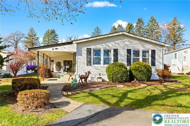 2 Hickory Hills Drive, Moore Twp, PA 18014