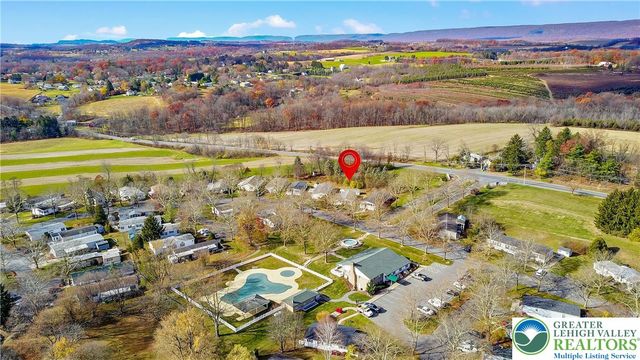 2 Hickory Hills Drive, Moore Twp, PA 18014