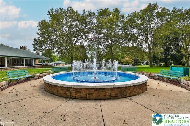 2 Hickory Hills Drive, Moore Twp, PA 18014