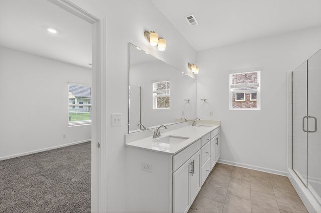 4909 Russell David Dr, Murfreesboro, TN 37129
