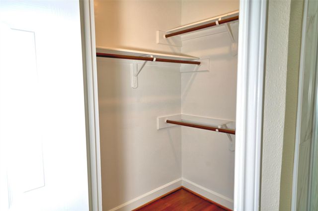 11822 Hillbrook Drive, Houston, TX 77070