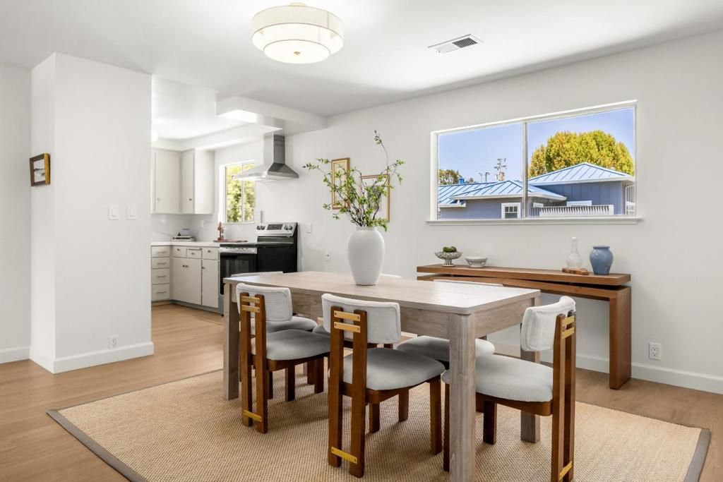 Image 9 of property listing at 616 Oak Drive, Capitola, CA 95010