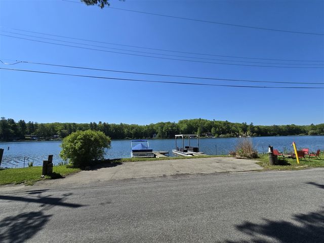 601 W Baldwin Lake Drive, Greenville, MI 48838