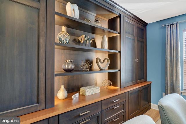 3178 BITTERNUT BLVD, York, PA 17404