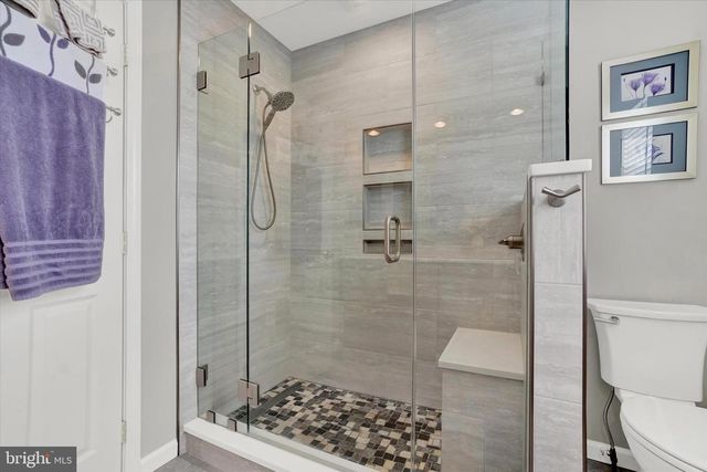 3178 BITTERNUT BLVD, York, PA 17404