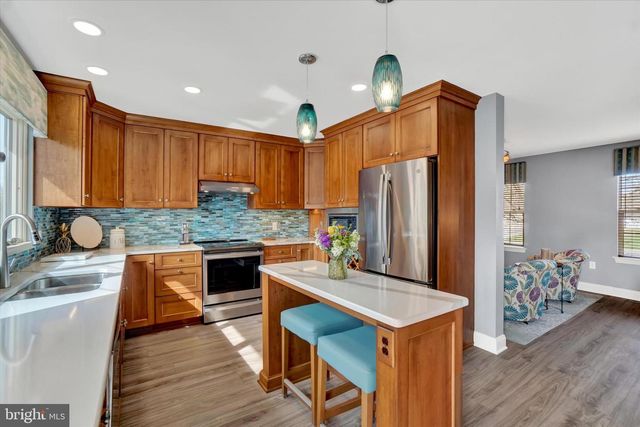 3178 BITTERNUT BLVD, York, PA 17404