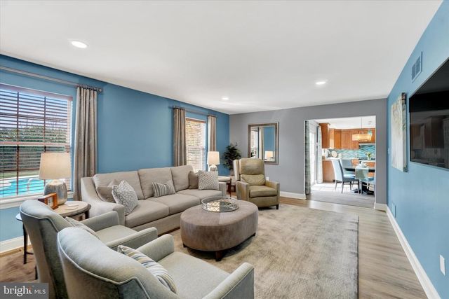 3178 BITTERNUT BLVD, York, PA 17404