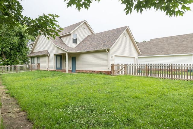 2686 N Whit Lane, Fayetteville, AR 72704