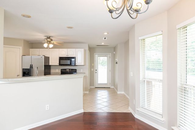 2686 N Whit Lane, Fayetteville, AR 72704