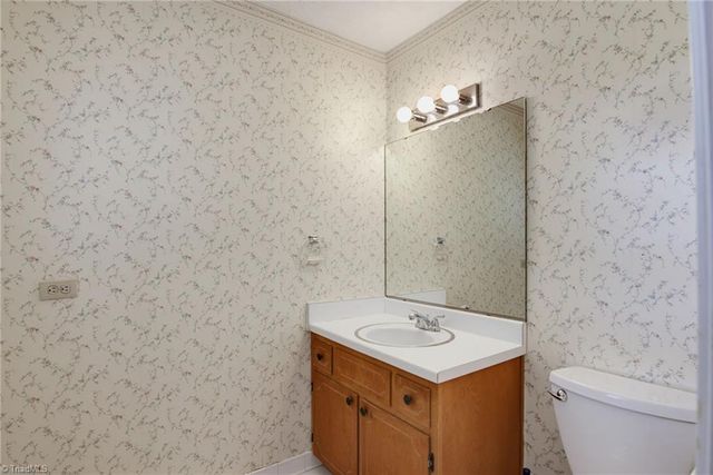145 Brightwood Road, Eden, NC 27288