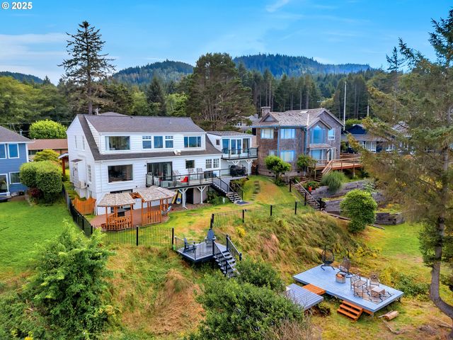 3232 SUNSET Blvd, Seaside, OR 97138