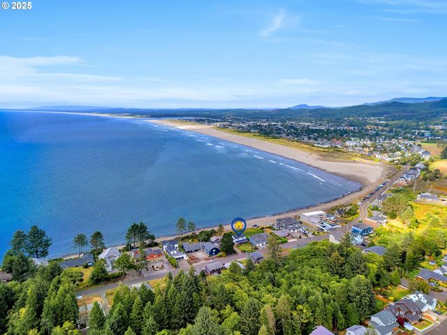 3232 SUNSET Blvd, Seaside, OR 97138