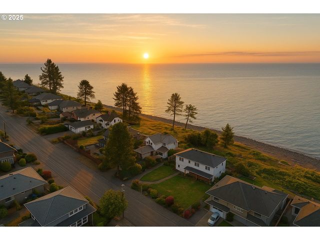 3232 SUNSET Blvd, Seaside, OR 97138