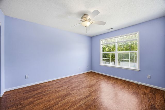 161 Autumn Woods Drive NW, Cedar Rapids, IA 52405